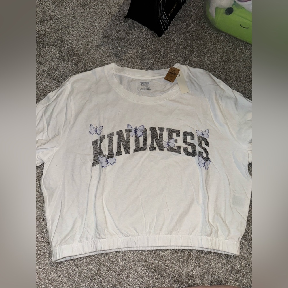 cropped PINK kindness tee